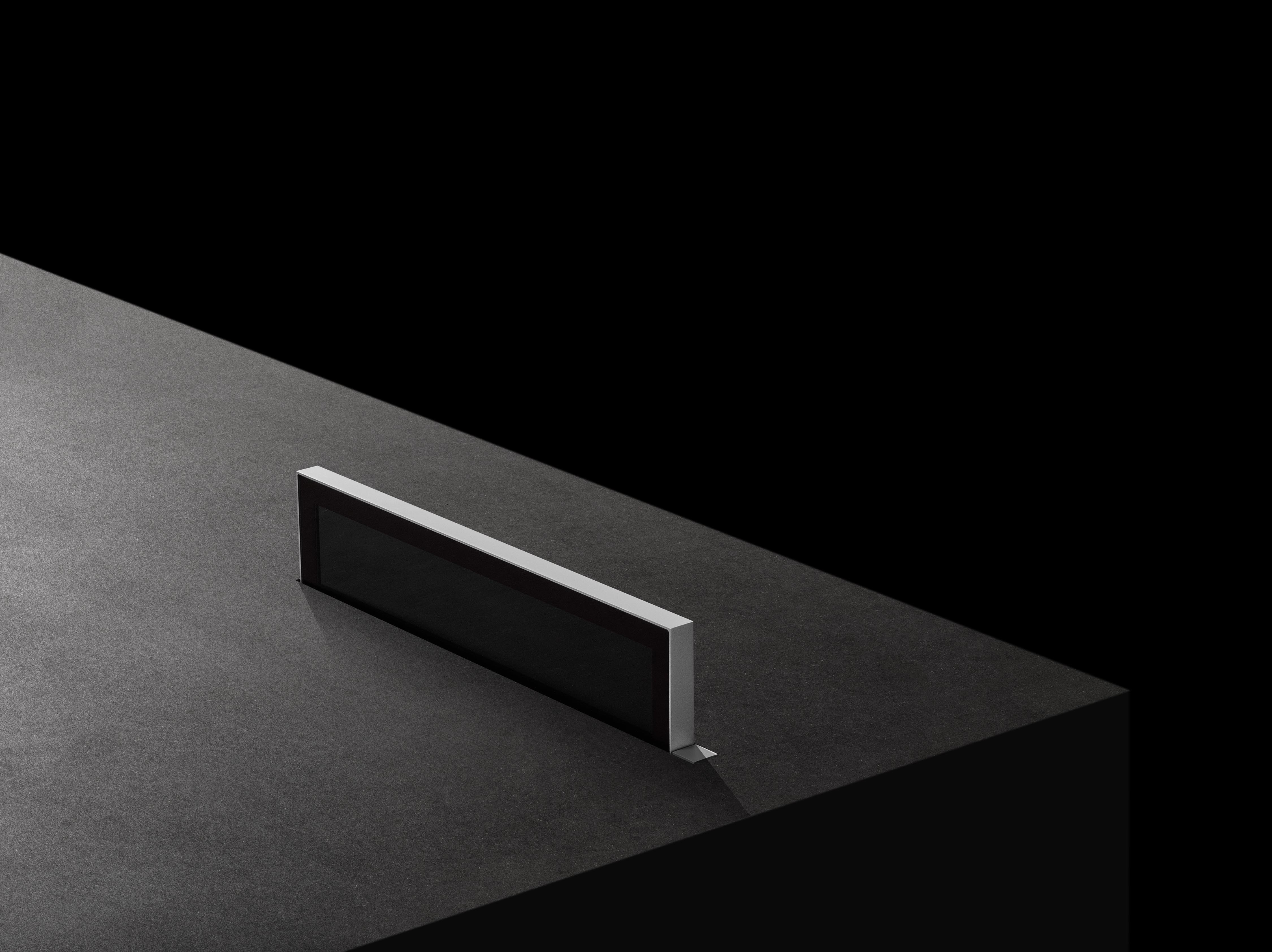 DB2 motorised retractable monitors