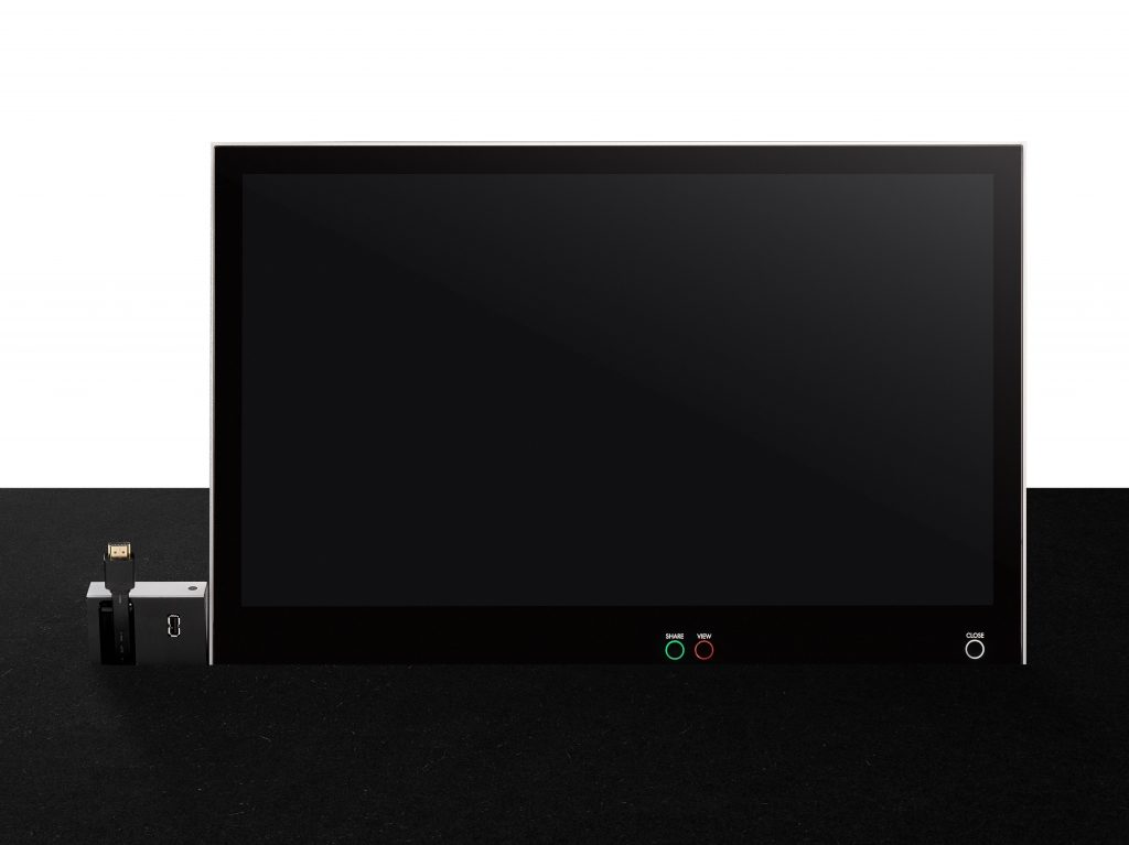 monitor amb cable HDMI retràctil