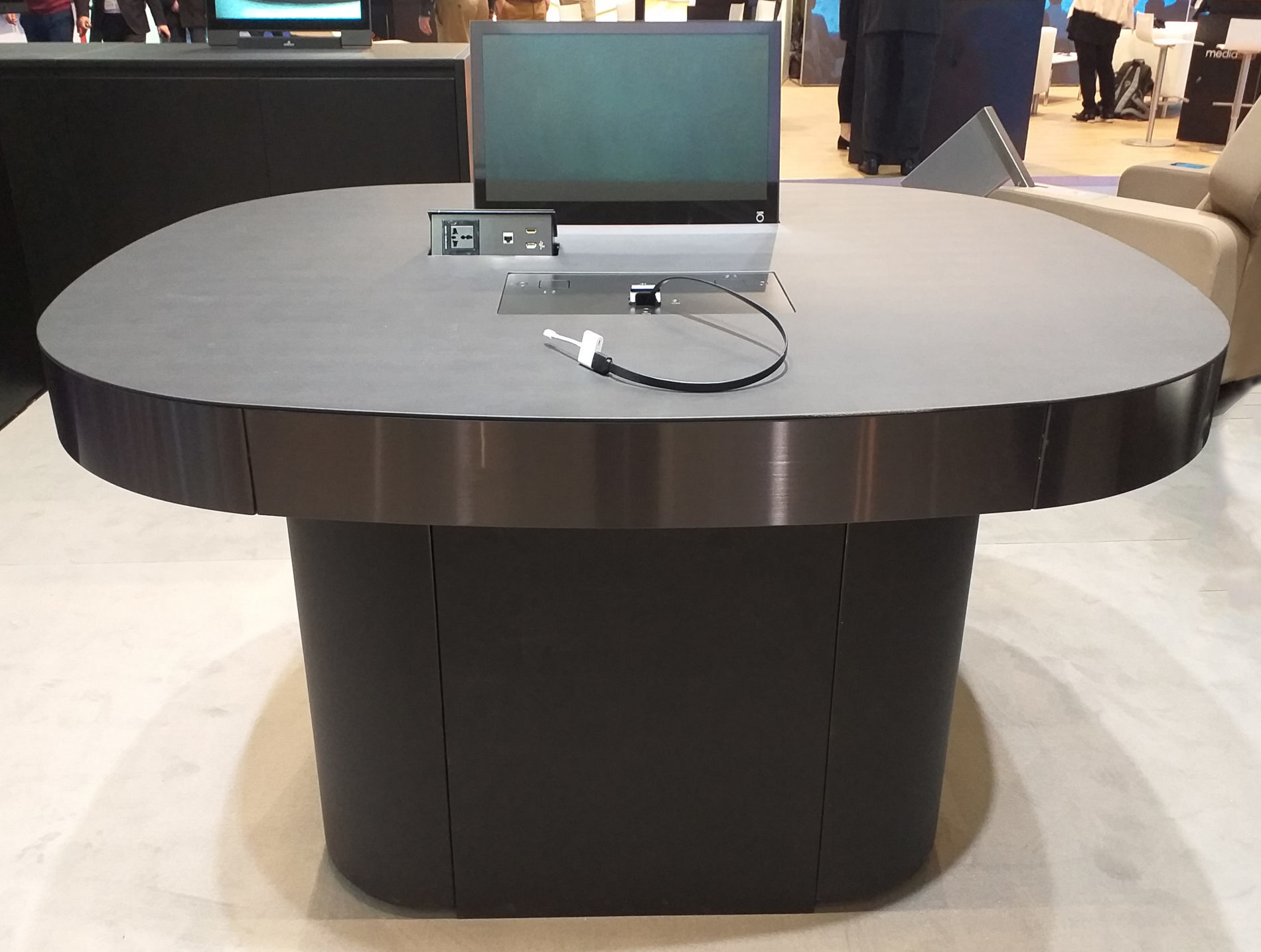 solutions for huddle rooms