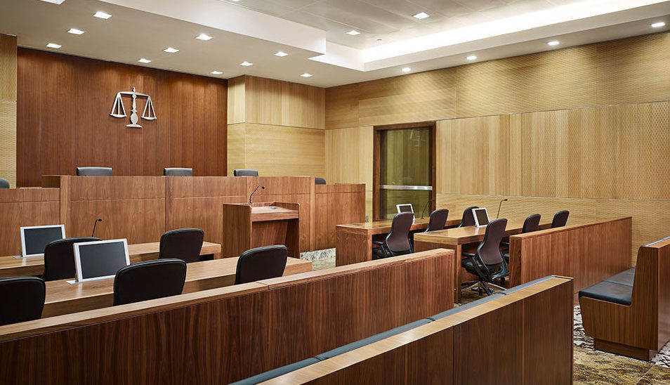 monitores para salas de juicios