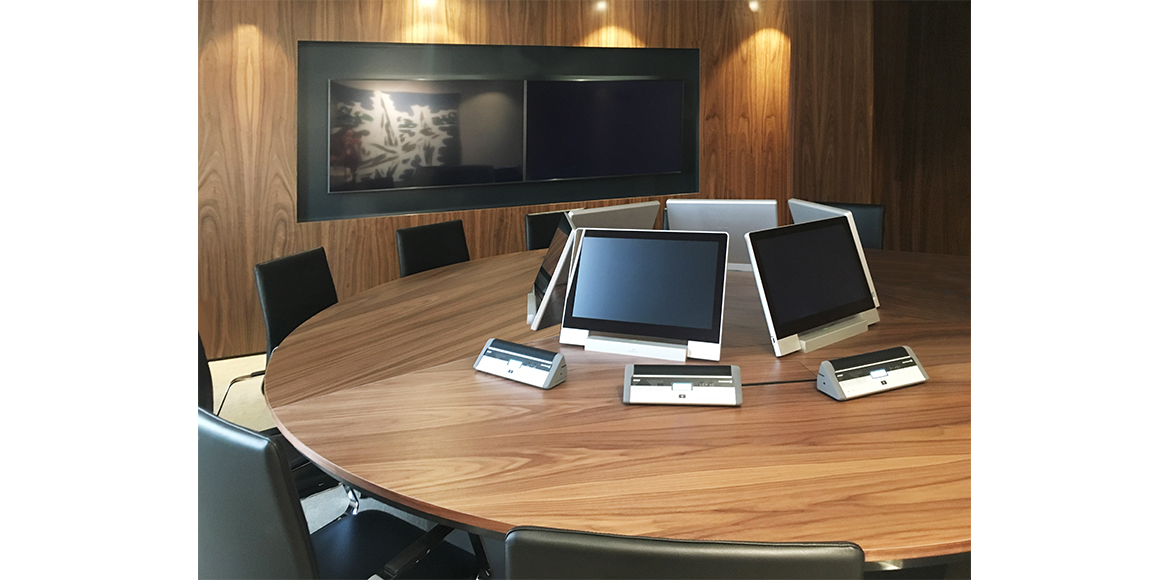 tecnología colaborativa en salas de reuniones