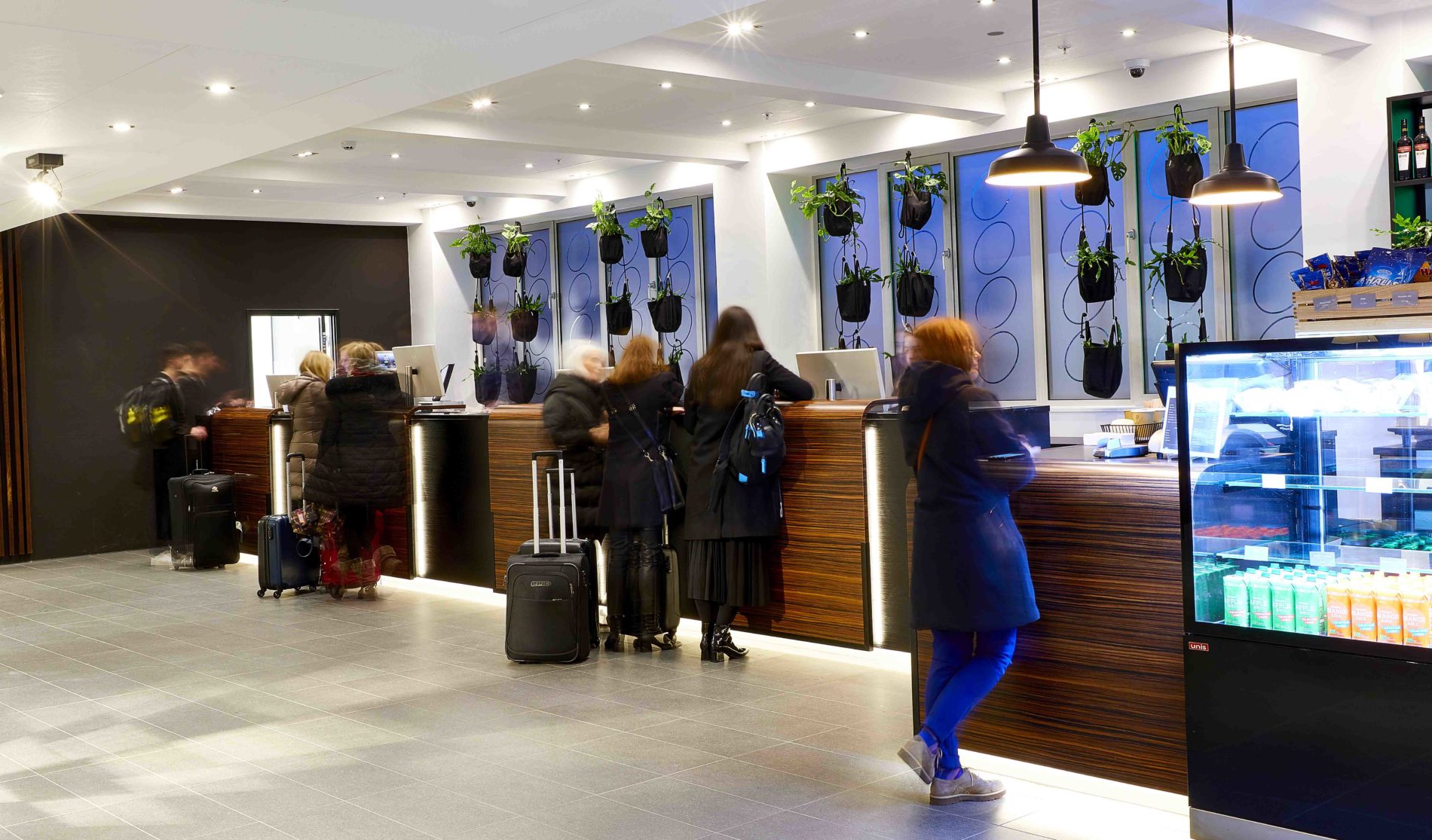 Monitores Arthur Holm En El Hotel Wakeup Copenhagen