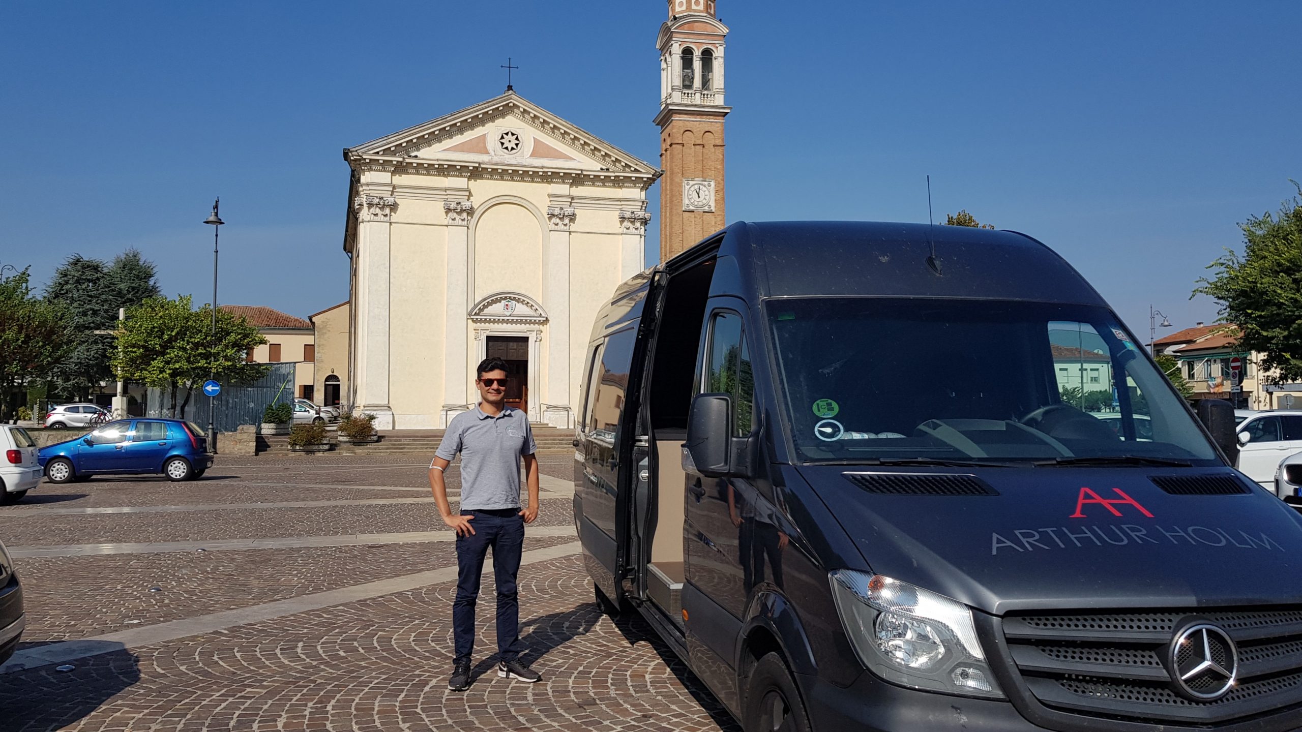 On the road! And we just keep rolling… After Italy and Switzerland, our mobile showroom is heading to Spain and then to France.