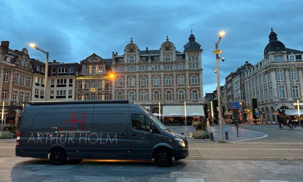 arthur-holm-van-tour